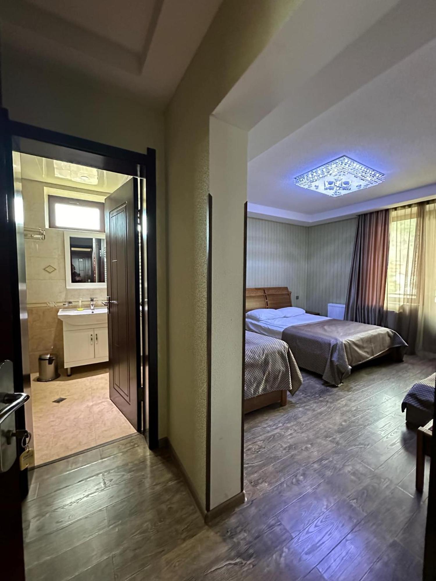 Hotel In Bakuriani Eksteriør bilde